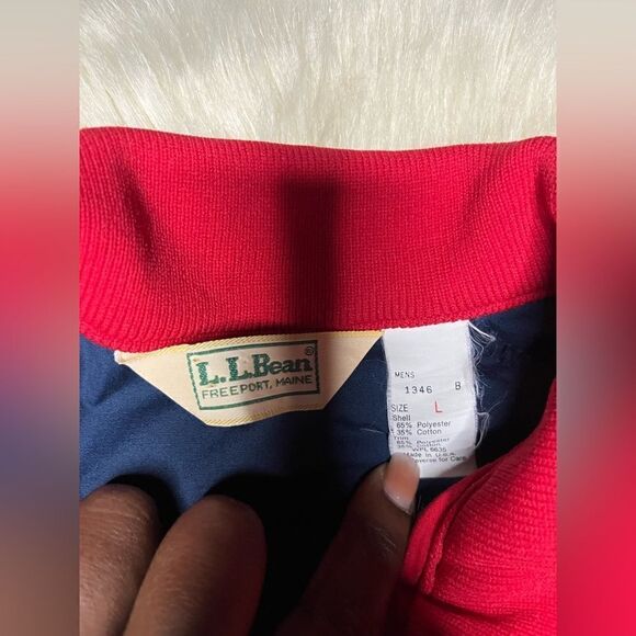 L.L Bean navy blue w/red trim vintage pullover sz large - Picture 2 of 6